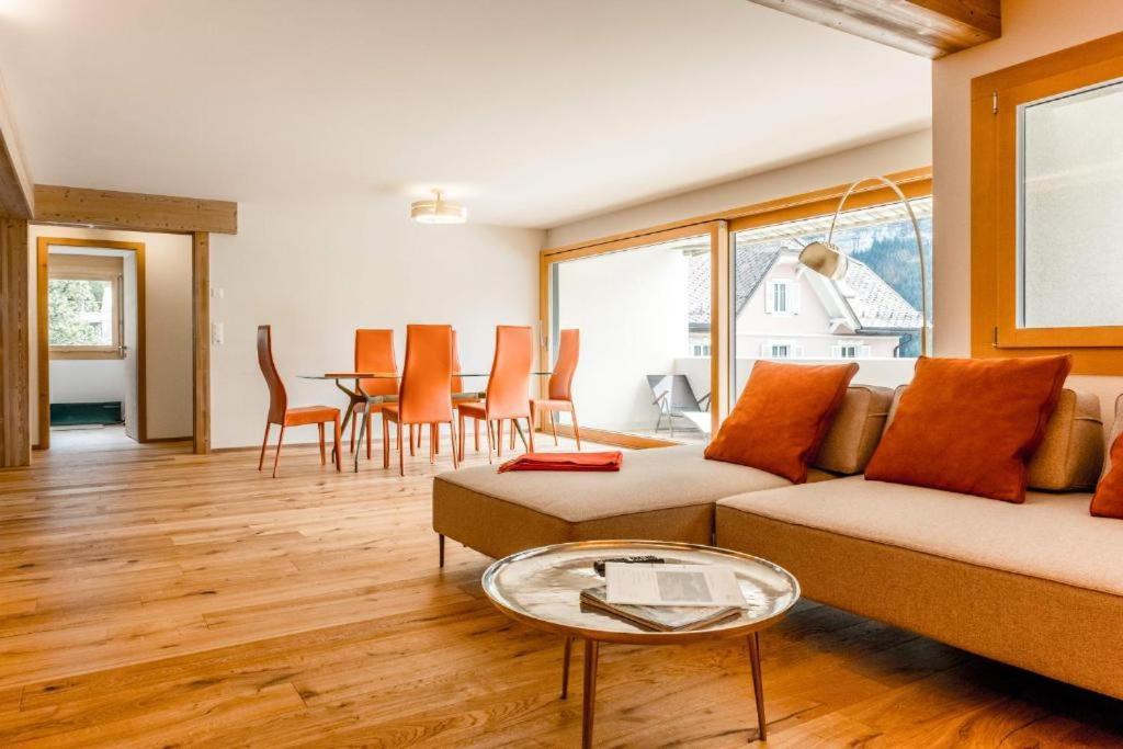 Eiger Panoramica - Aare Jungfrau Ag Apartment กรินเดลวัลด์ ภายนอก รูปภาพ